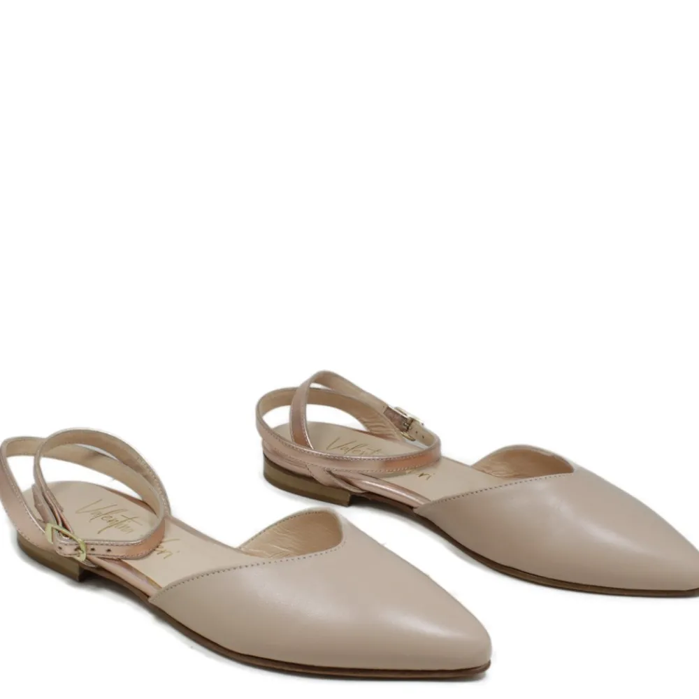 ballerine_in_pelle_con_ci_0-1.webp Ballerine | Made in Italy Ballerine in Pelle con cinturino alla caviglia "SOFIA" - /Rame Nude