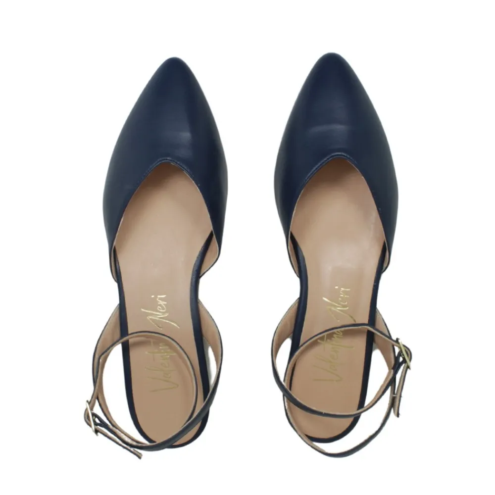 ballerine_in_pelle_con_ci_4-2.webp Ballerine | Made in Italy Ballerine in Pelle con cinturino alla caviglia "SOFIA" - Blu