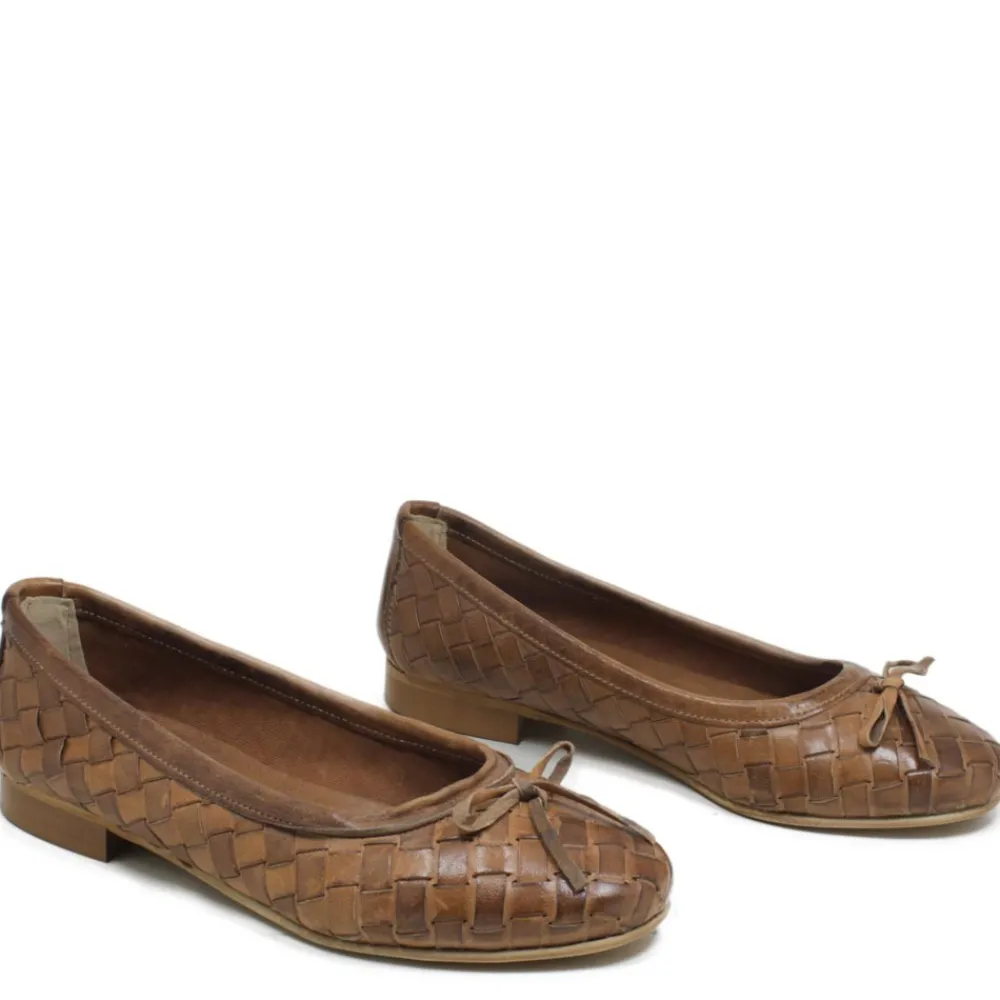 ballerine_in_pelle_intrec_0-1.webp Ballerine | Personal Ballerine in Pelle Intrecciata "ETOILE" - Cuoio