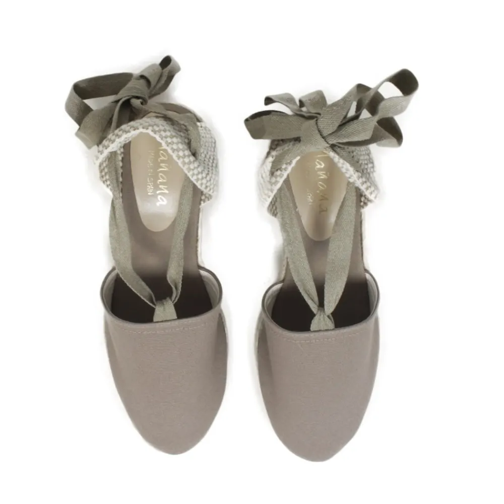 espadrillas_con_zeppa_med_2-1.webp Espadrillas | Sandali Con Zeppa | Mañana Espadrillas con Zeppa Media e Laccio alla caviglia "501" - Taupe
