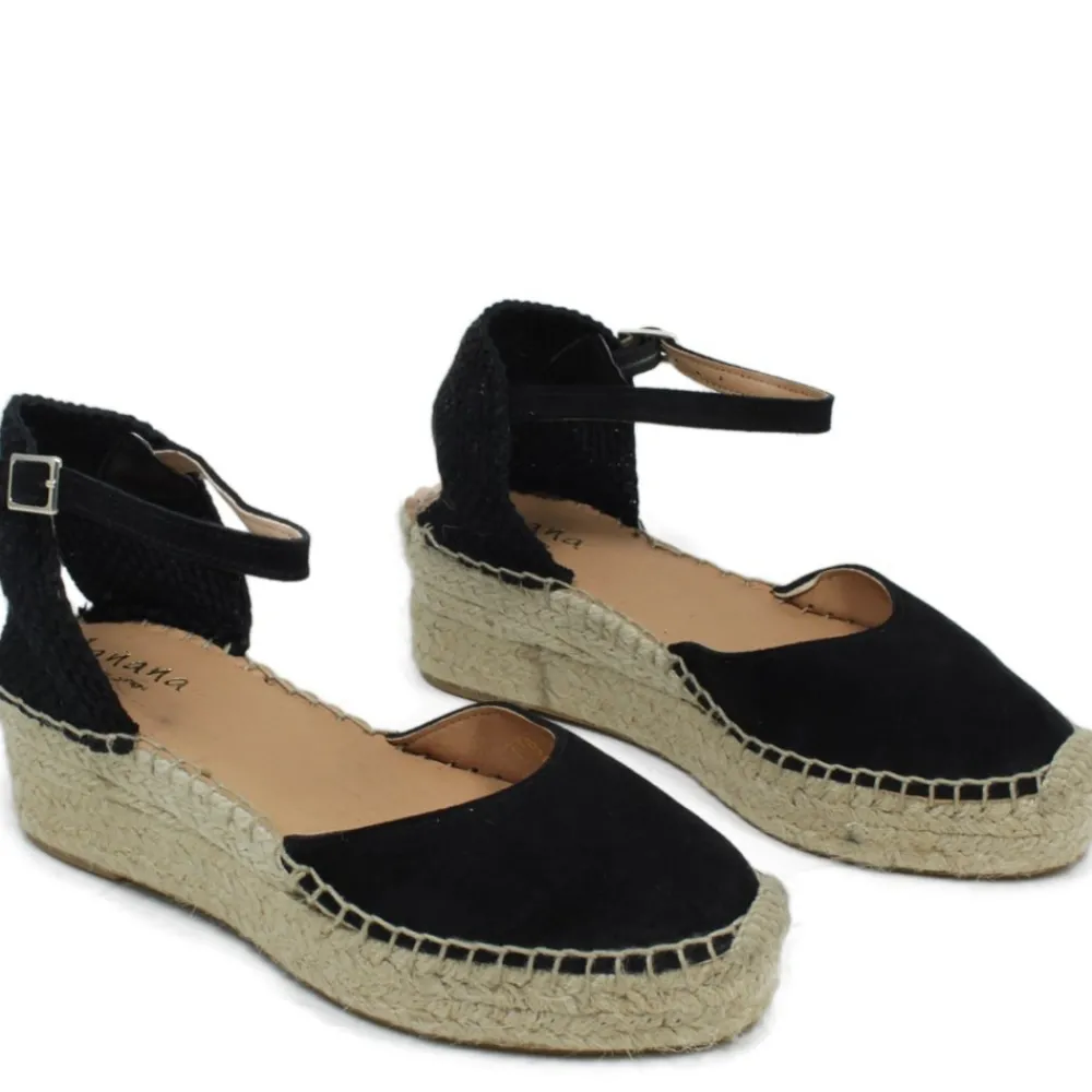 espadrillas_in_camoscio_c_0-3.webp Espadrillas | Sandali Con Zeppa | Mañana Espadrillas in Camoscio con Zeppa Bassa e Cinturino "410" - Nero
