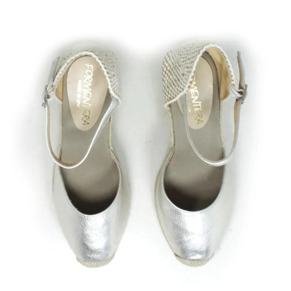 espadrillas_in_pelle_con__2-2.webp Espadrillas | Sandali Con Zeppa | Mañana Espadrillas in Pelle con Zeppa Alta e Cinturino "712" - Argento