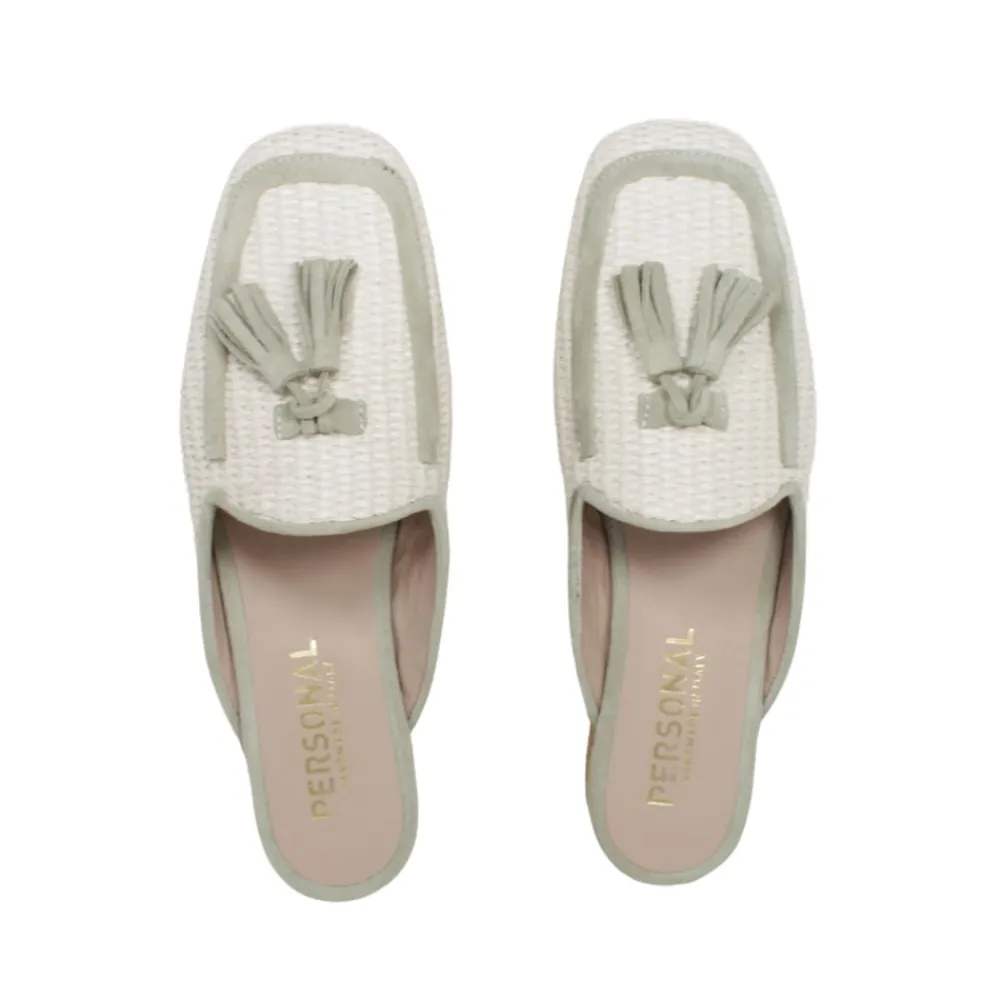 sabot_flat_in_rafia_e_cam_4-2.webp Stringate & Mocassini | Sabot | Personal Sabot Flat in Rafia e Camoscio con Nappine "CAPRI" - Beige