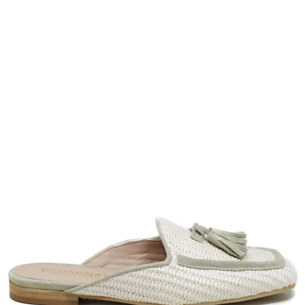sabot_flat_in_rafia_e_cam_6-2.webp Stringate & Mocassini | Sabot | Personal Sabot Flat in Rafia e Camoscio con Nappine "CAPRI" - Beige