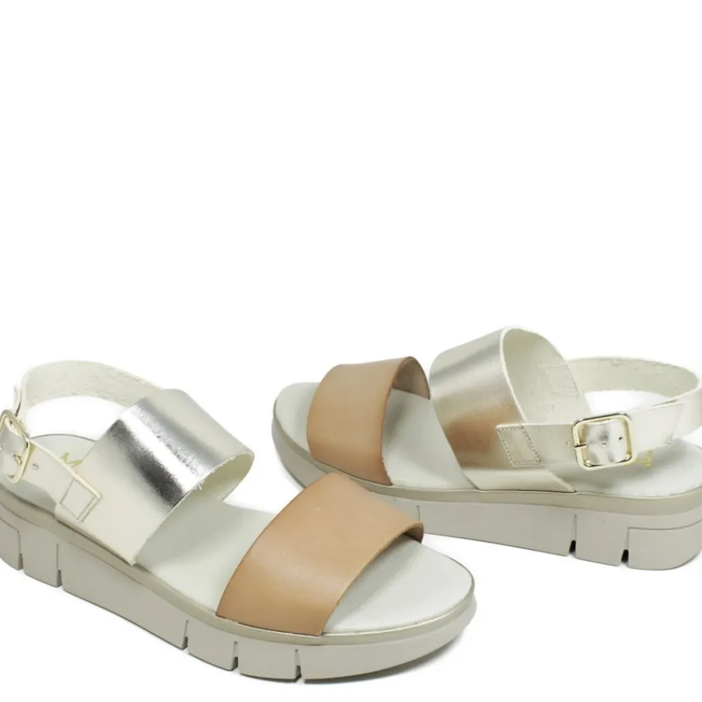 sandali_bassi_comodi_flex_2-1.webp Sandali Con Zeppa | Sandali Bassi | Mañana Sandali Bassi Comodi Flexy in Pelle "F16" - /Platino Cuoio