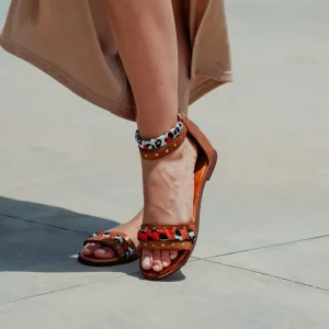 Sandali Bassi | Personal Sandali Bassi con Cavigliera Borchie e Foulard "Vadella" - Cuoio