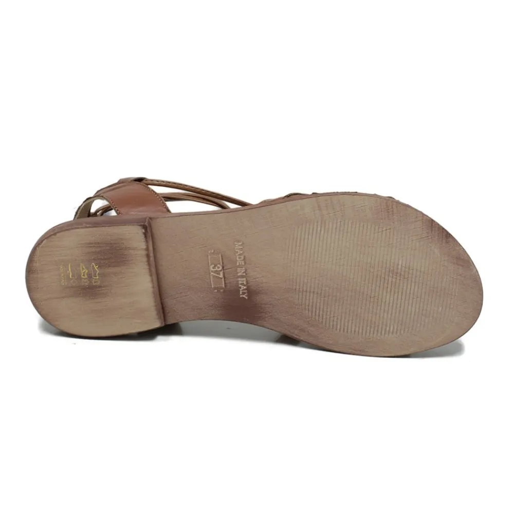 sandali_bassi_con_laccio__3-1.webp Sandali Bassi | In Time Sandali Bassi con Laccio alla Caviglia e Fiore "Petalo" - Pelle Cuoio