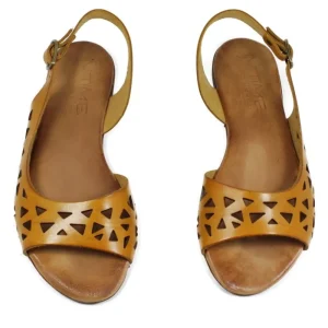 Sandali Bassi | In Time Sandali Bassi Flat Traforati in Pelle "Patty" - /Cuoio Ocra