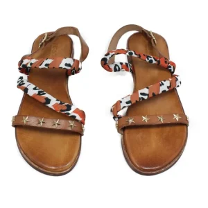 Sandali Bassi | Personal Sandali Bassi in Pelle con Borchie a Stella e Foulard "Star" - Cuoio