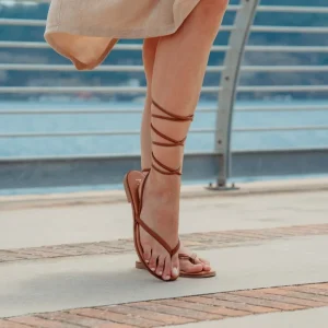 Sandali Bassi | Mañana Sandali Bassi Infradito con Laccio alla Caviglia "Rebeca" - Pelle Cuoio