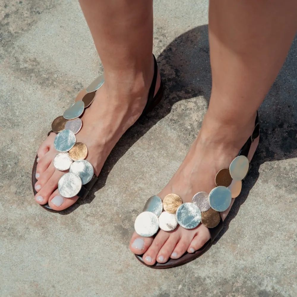 sandali_bassi_infradito_i_1-2.webp Sandali Bassi | In Time Sandali Bassi Infradito in Pelle "Penny" - Testa di Moro TestadiMoro