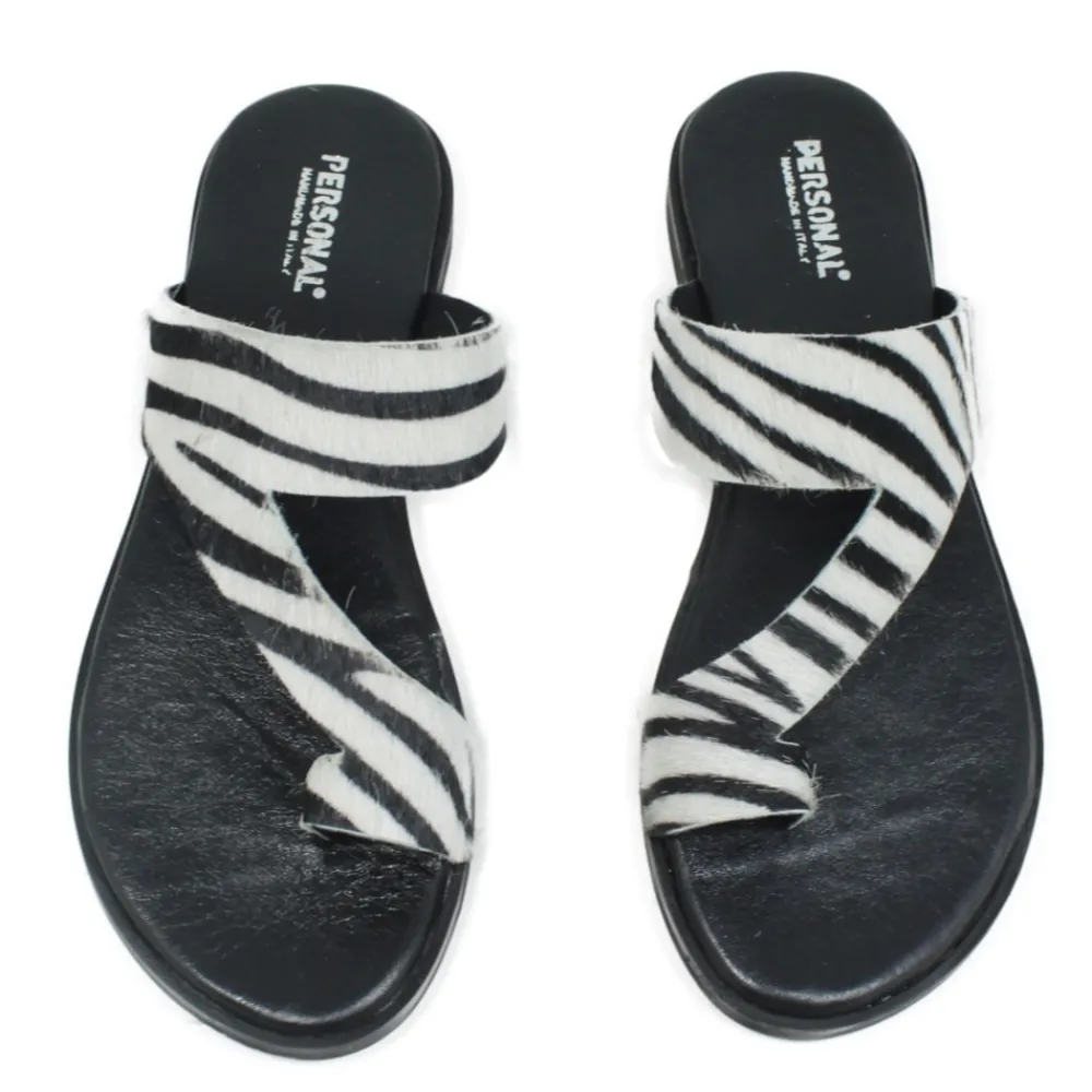 sandali_bassi_infradito_i_1-4.webp Sandali Bassi | Personal Sandali Bassi Infradito in Cavallino "Lips" - /Nero Zebra