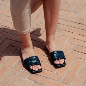 Sandali Bassi | Personal Sandali Ciabatta in Pelle Intrecciata Punta Quadrata "Slot" - Nero