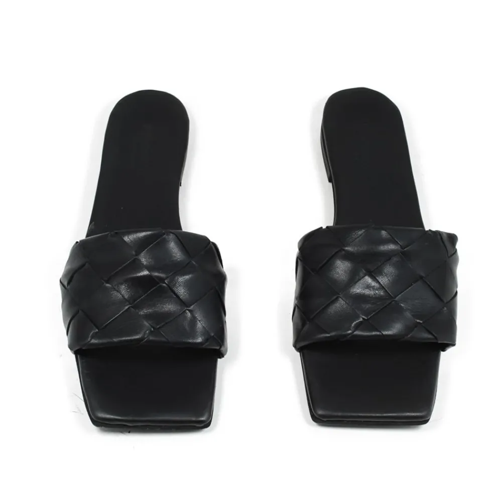 sandali_ciabatta_in_pelle_2-1.webp Sandali Bassi | Personal Sandali Ciabatta in Pelle Intrecciata Punta Quadrata "Slot" - Nero