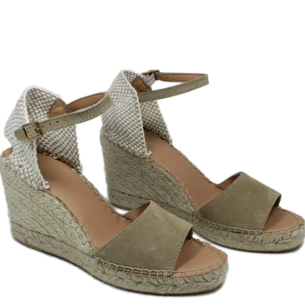 sandali_espadrillas_spunt_0-1.webp Espadrillas | Sandali Con Zeppa | Mañana Sandali Espadrillas Spuntati in Camoscio Zeppa Alta "809" - Taupe