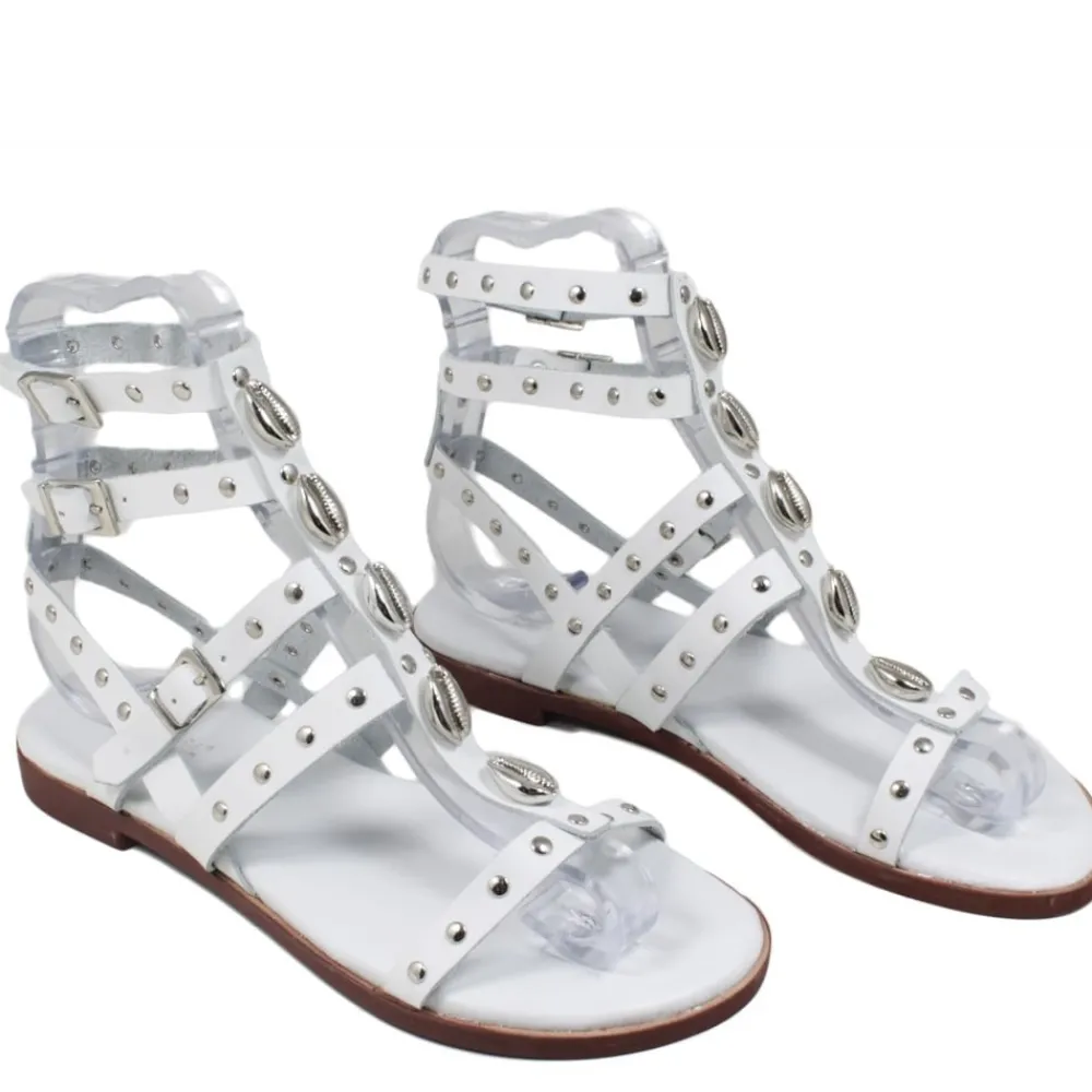 sandali_gladiatore_bassi__0.webp Sandali Bassi | Personal Sandali Gladiatore Bassi in Pelle con Conchiglie "Isla" - Bianco