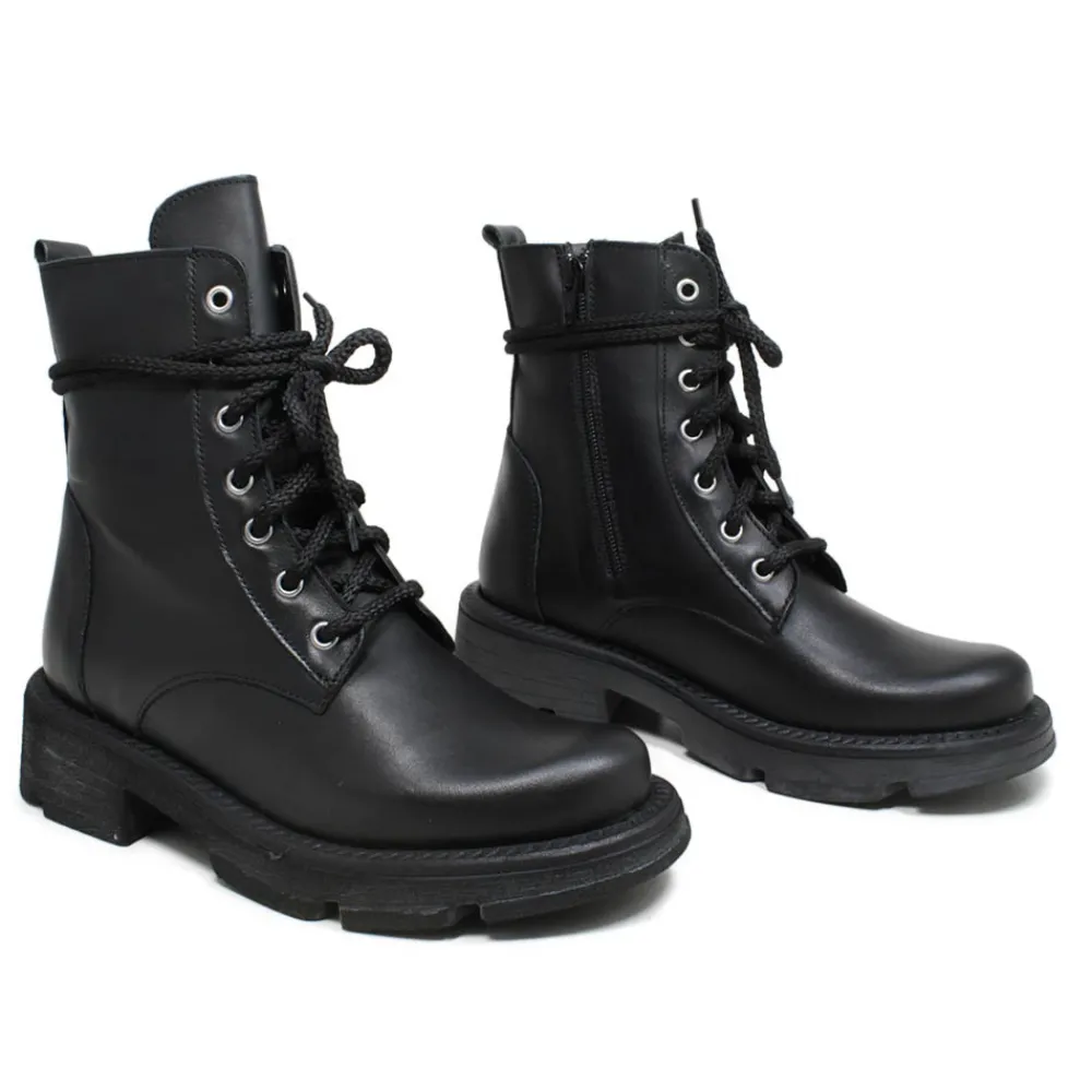 stivaletti_anfibi_stringa_2.webp Anfibi | Stivali Invernali | Made in Italy Stivaletti Anfibi Stringati con Fondo Alto "LUTON" - Nero