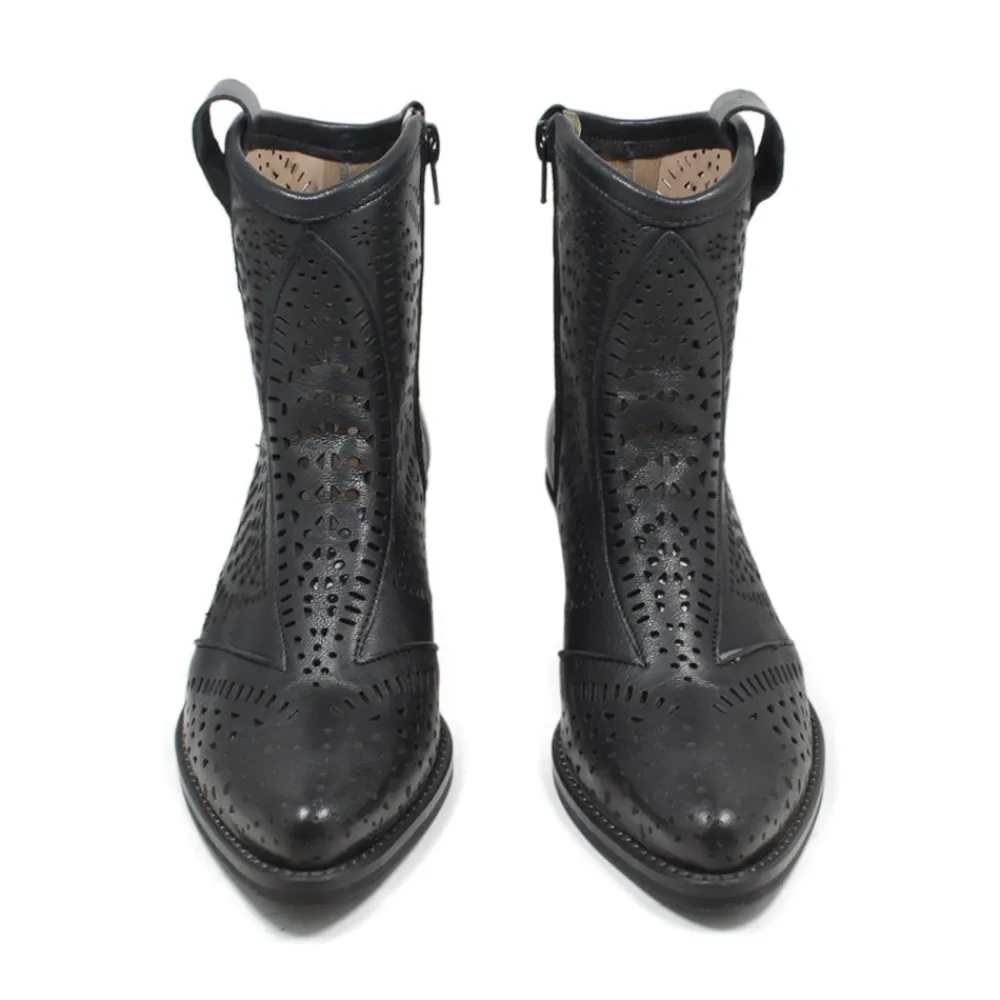 stivaletti_bassi_texani_c_5-2.webp Stivali Con Tacco | Stivali Estivi | Personal Stivaletti Bassi Texani Camperos Laserati "MAYA" - Nero