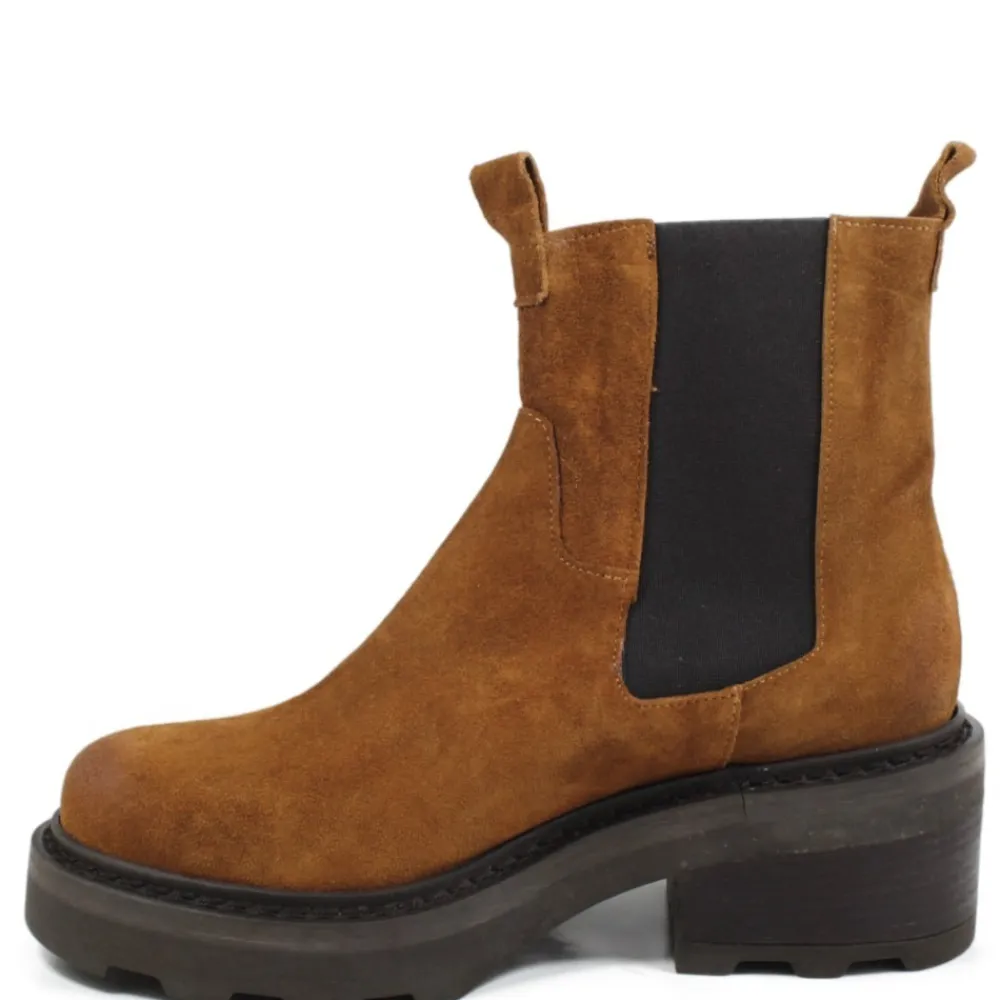 stivaletti_beatles_platfo_4.webp Anfibi | Stivali E Scarpe Con Zeppa | Made in Italy Stivaletti Beatles Platform con Elastici "Margo" - Camoscio Cuoio