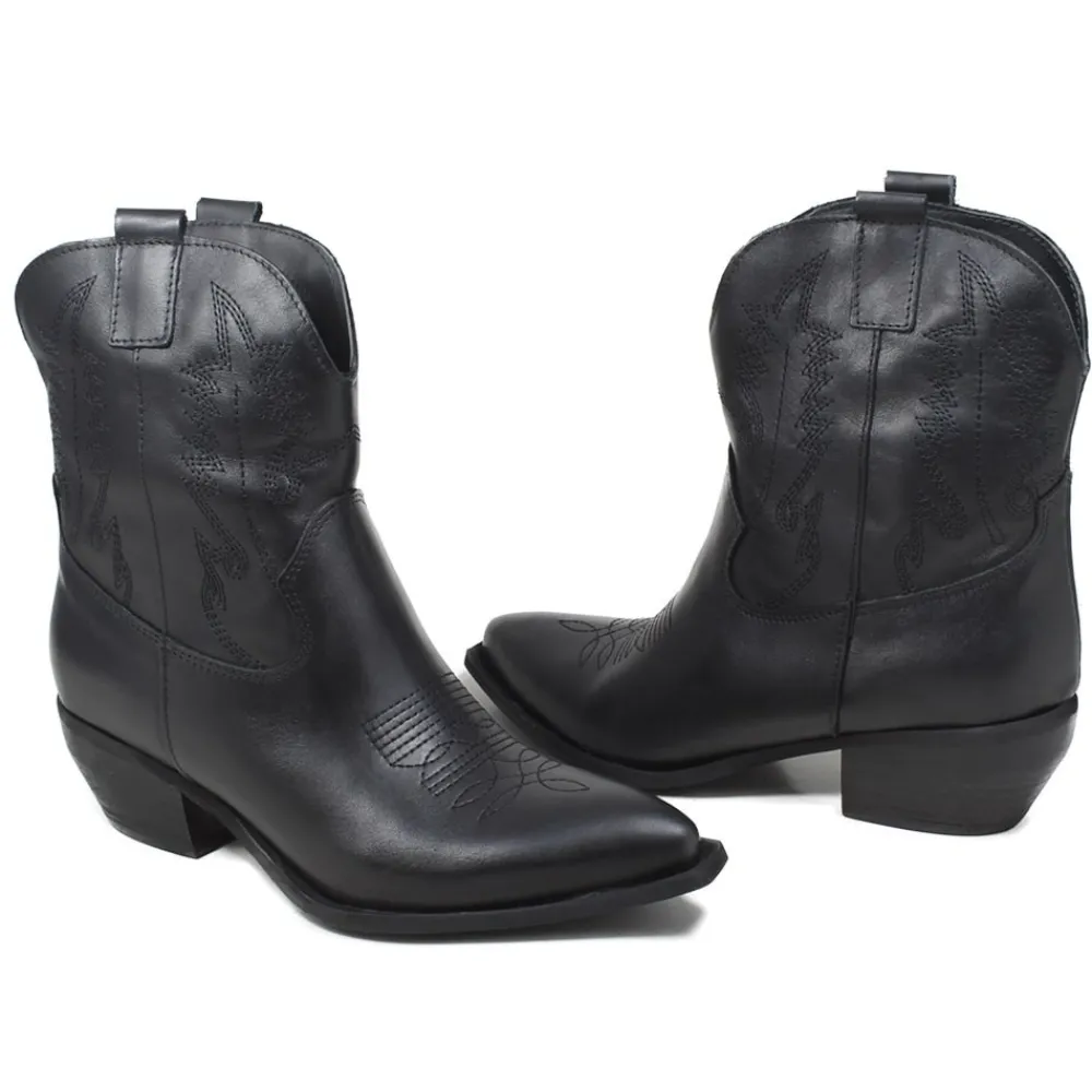 stivaletti_camperos_texan_5.webp Stivali Texani | Stivali Invernali | In Time Stivaletti Camperos Texani con Ricamo "PETRA" - Pelle Nero