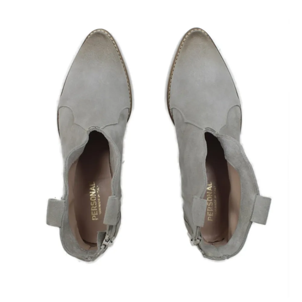 stivaletti_texani_alla_ca_5-4.webp Stivali Estivi | Stivali Texani | Personal Stivaletti Texani alla caviglia con scollo "VERA" - Camoscio Taupe