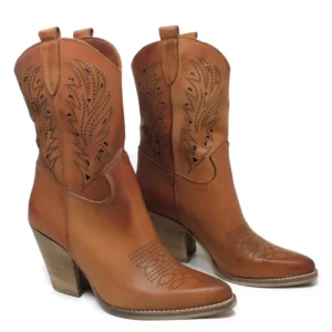 Stivali Con Tacco | Stivali Estivi | Personal Stivaletti Texani Camperos Bassi Laserati con tacco "Leny" - Cuoio