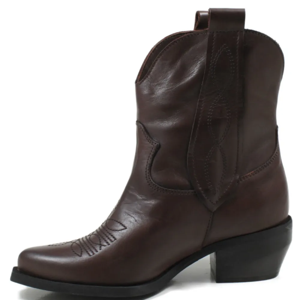 stivaletti_texani_con_ric_3-3.webp Stivali Texani | Stivali Invernali | Personal Stivaletti Texani con Ricamo "LORAH" - Pelle Marrone TestadiMoro