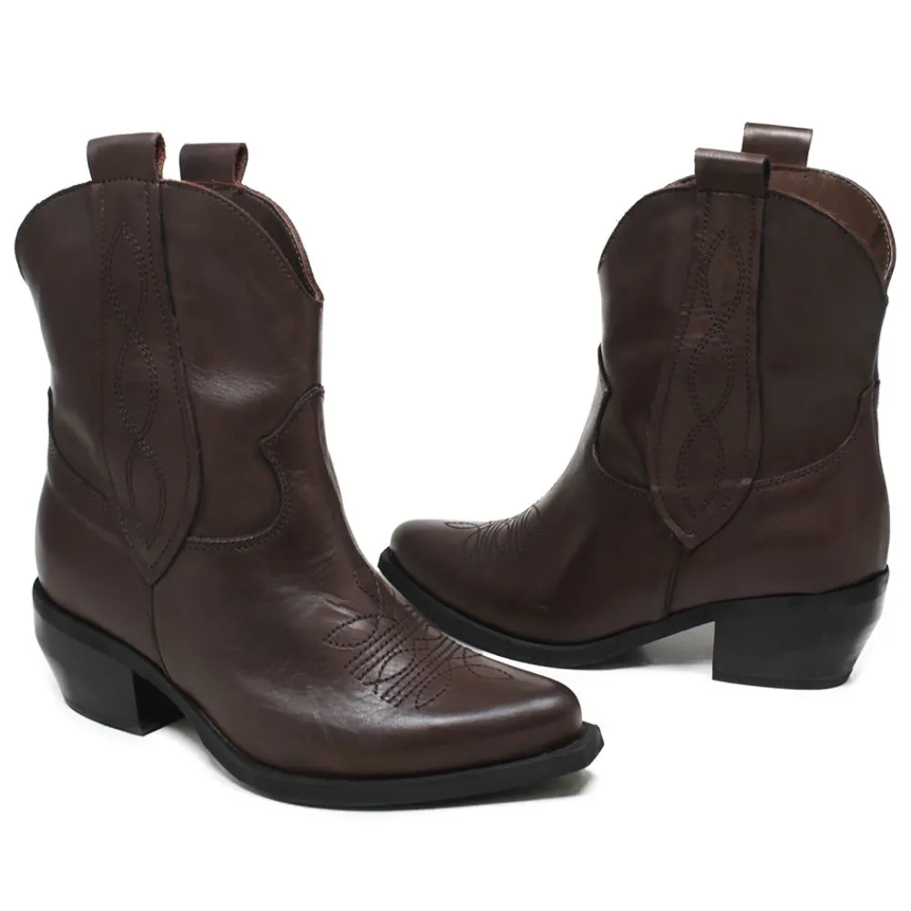 stivaletti_texani_con_ric_4-3.webp Stivali Texani | Stivali Invernali | Personal Stivaletti Texani con Ricamo "LORAH" - Pelle Marrone TestadiMoro