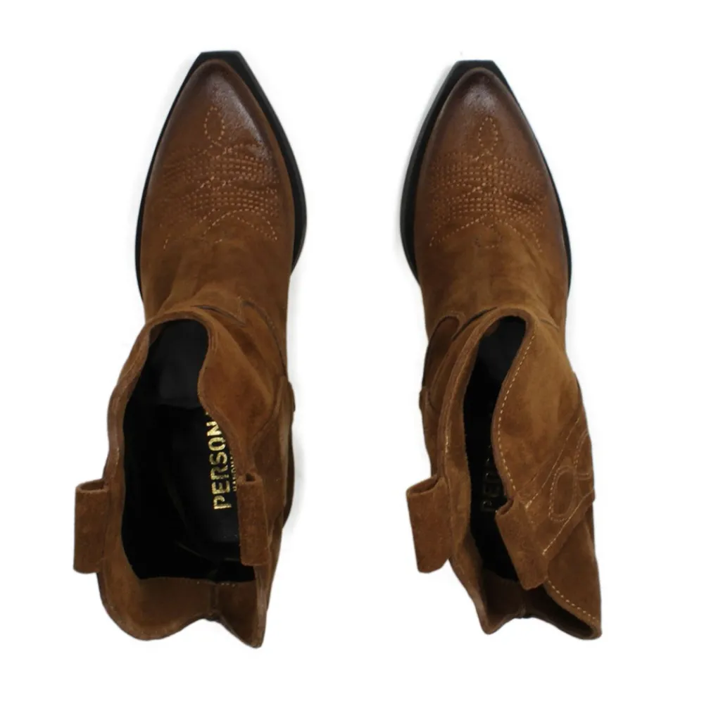 stivaletti_texani_con_ric_6.webp Stivali Texani | Stivali Invernali | Personal Stivaletti Texani con Ricamo "LORAH" - Camoscio Cuoio