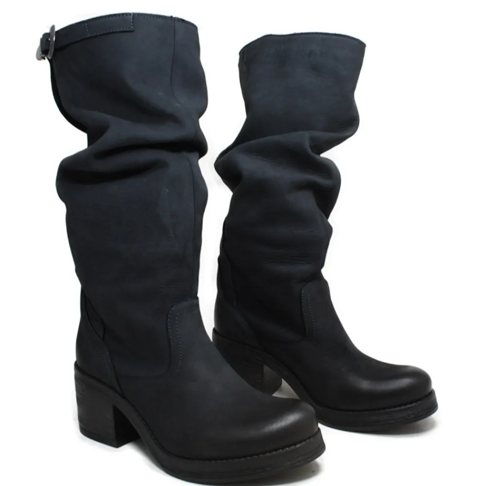 stivali_alti_biker_boots__5-10.webp Stivali Con Tacco | Bikers Invernali | In Time Stivali Alti Biker Boots con Tacco "58/A" - Nabuk Notte Blu