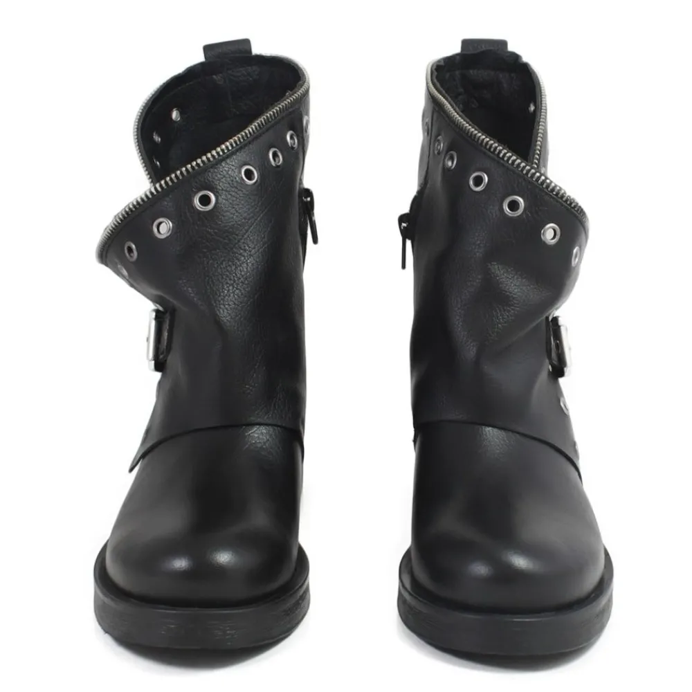 stivali_bassi_biker_boots_5.webp Stivali Invernali | Bikers Invernali | In Time Stivali Bassi Biker Boots con Occhielli e Zip "MTB" - Nero