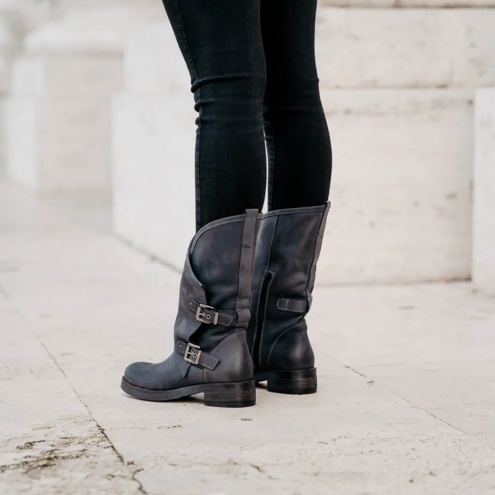 stivali_biker_boots_con_d_3-1.webp Stivali Invernali | Bikers Invernali | In Time Stivali Biker Boots con due fibbie "MANTRA/A" - Blu