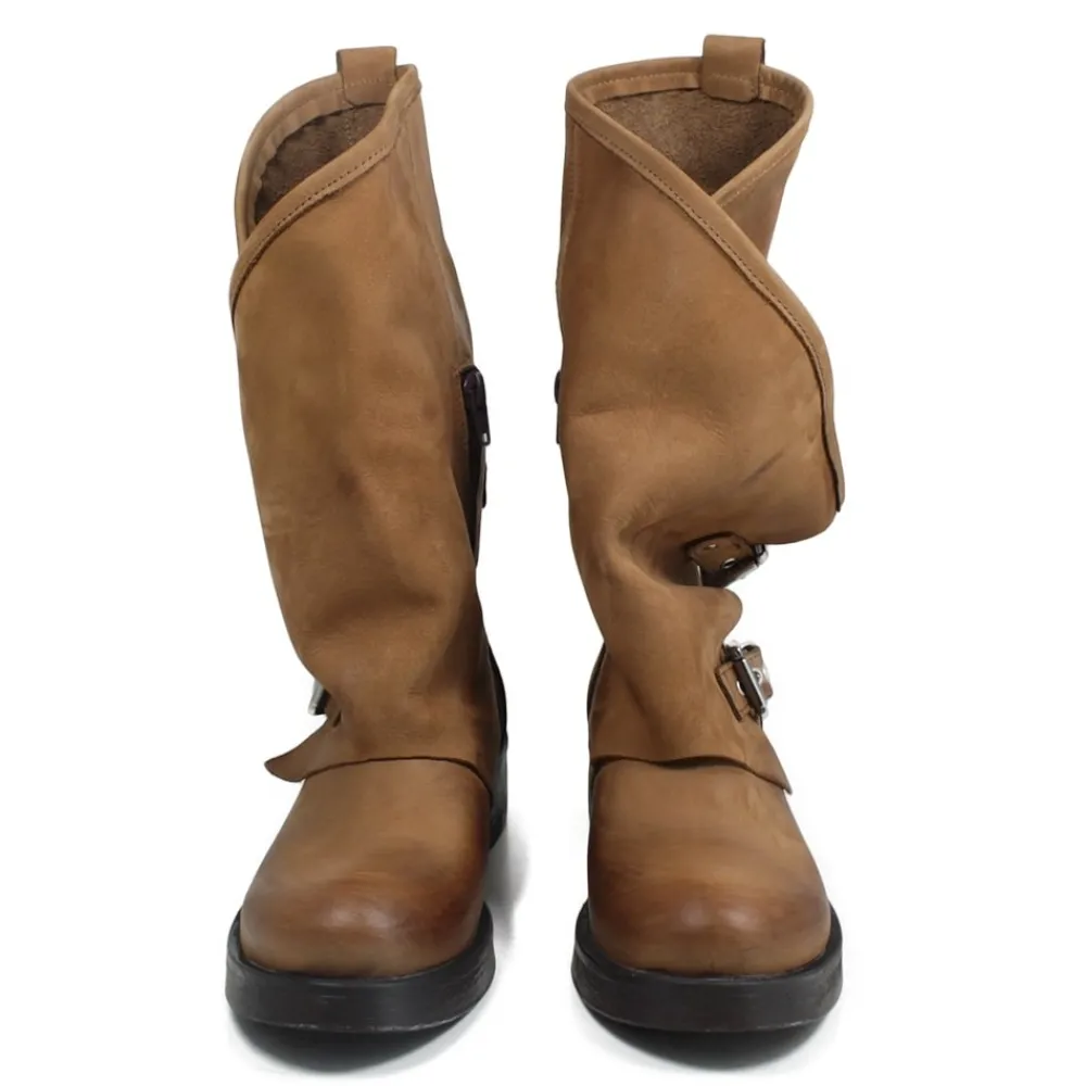 stivali_biker_boots_con_d_6-3.webp Stivali Invernali | Bikers Invernali | In Time Stivali Biker Boots con due fibbie "MANTRA/A" - Cuoio