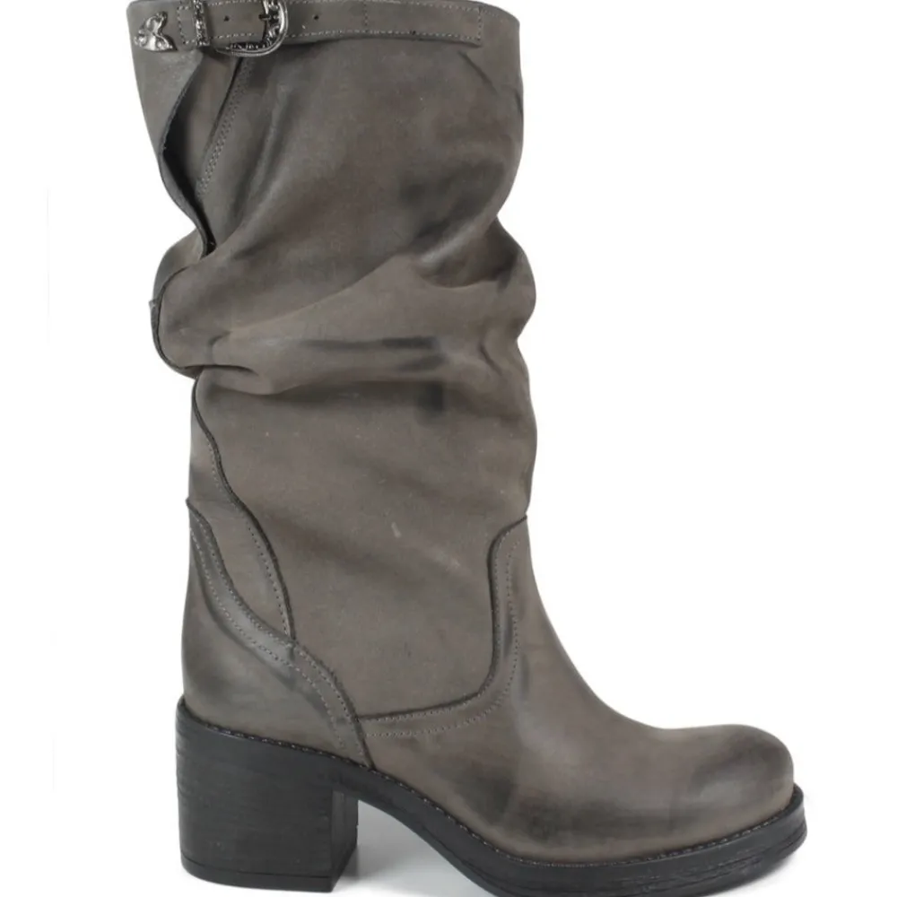 stivali_biker_boots_medi__0-2.webp Stivali Con Tacco | Stivali Invernali | In Time Stivali Biker Boots Medi con Tacco "58/M" - Grigio