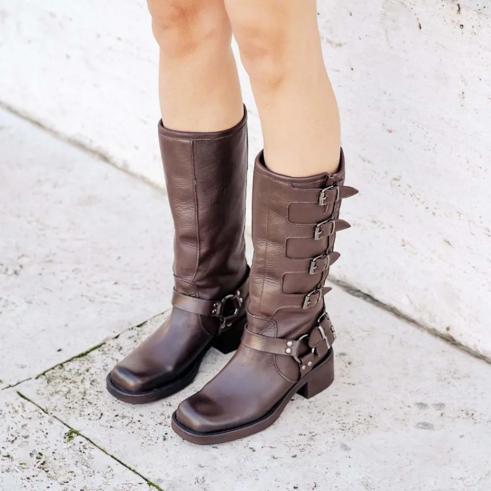 stivali_biker_punta_squad_3-3.webp Stivali Invernali | Bikers Invernali | Personal Stivali Biker Punta Squadrata 5 Fibbie "DAVE" - Testa di Moro TestadiMoro