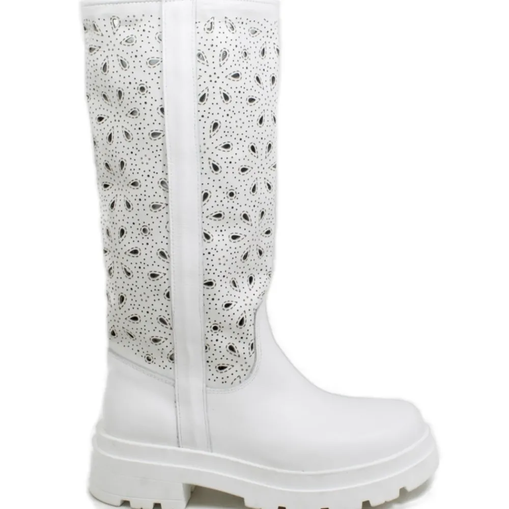 stivali_combat_boots_esti_0.webp Stivali Estivi | Stivali E Scarpe Con Zeppa | In Time Stivali Combat Boots Estivi Laserati "OLIVIA" - Pelle Bianco