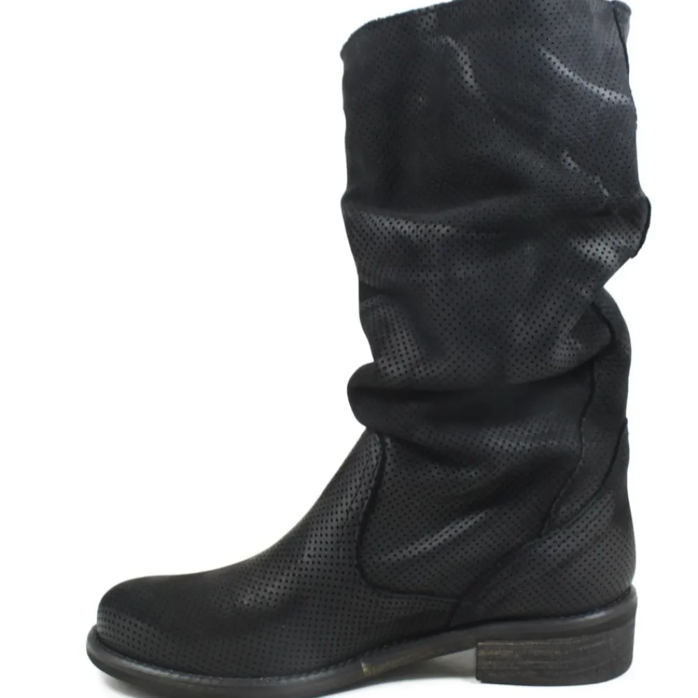 stivali_estivi_traforati__3-5.webp Stivali Estivi | Bikers Estivi | In Time Stivali Estivi Traforati Arricciati "BIK/M" - Nabuk Nero