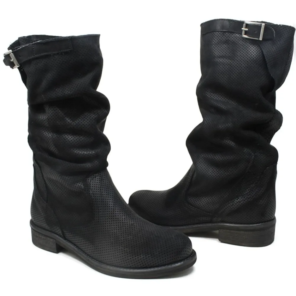 stivali_estivi_traforati__5-5.webp Stivali Estivi | Bikers Estivi | In Time Stivali Estivi Traforati Arricciati "BIK/M" - Nabuk Nero