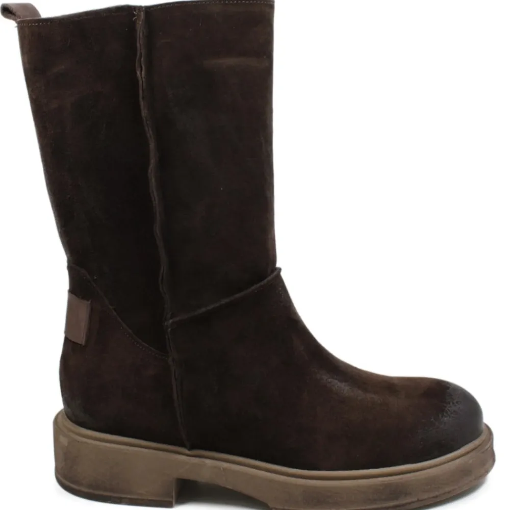 stivali_invernali_medi_sc_0-2.webp Stivali Invernali | Bikers Invernali | Personal Stivali Invernali Medi Scamosciati "DECK/M" - Testa di Moro TestadiMoro