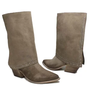 Stivali Con Tacco | Stivali Estivi | Personal Stivali Texani Estivi con Bavero Risvolto e Borchie "Dayane" - Camoscio Taupe