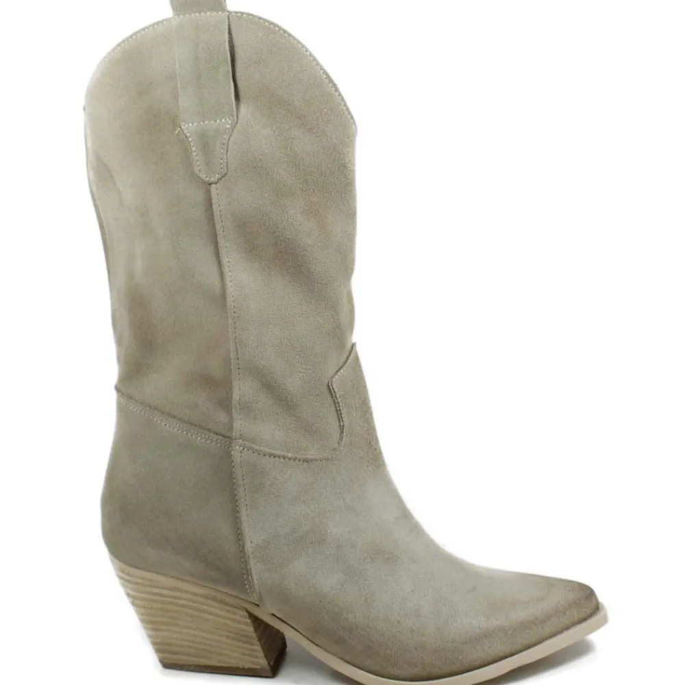 stivali_texani_sfoderati__0.webp Stivali Con Tacco | Stivali Estivi | Personal Stivali Texani Sfoderati in Pelle Scamosciata "TAIS" - Beige