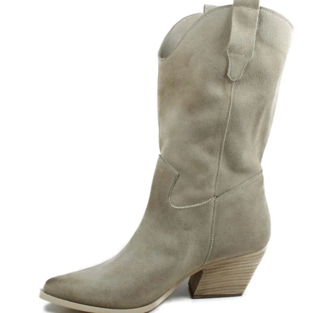 stivali_texani_sfoderati__2.webp Stivali Con Tacco | Stivali Estivi | Personal Stivali Texani Sfoderati in Pelle Scamosciata "TAIS" - Beige