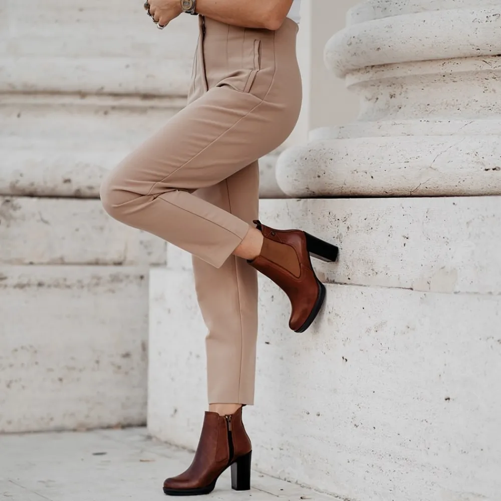 tronchetti_chelsea_tacco__1.webp Stivali Con Tacco | Tronchetti | Made in Italy Tronchetti Chelsea Tacco Alto "FIRA" - Cuoio